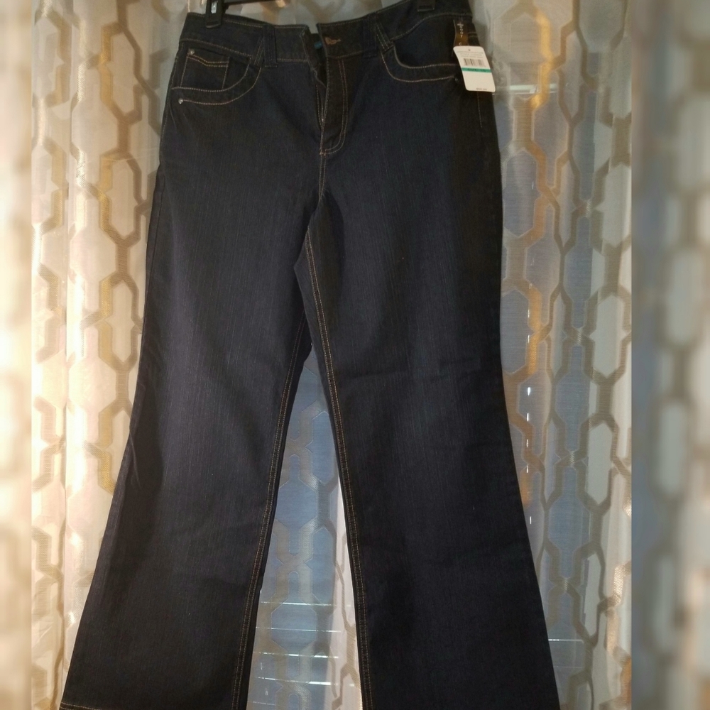 NWT 16W Dark rinse boot cut jeans